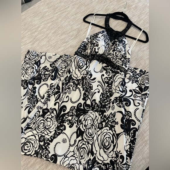 Formal Black and White Dress by Betsy & Adam - Picture 15 of 16